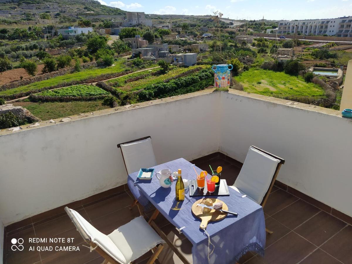 Mellieha Beach Apartment Exterior photo